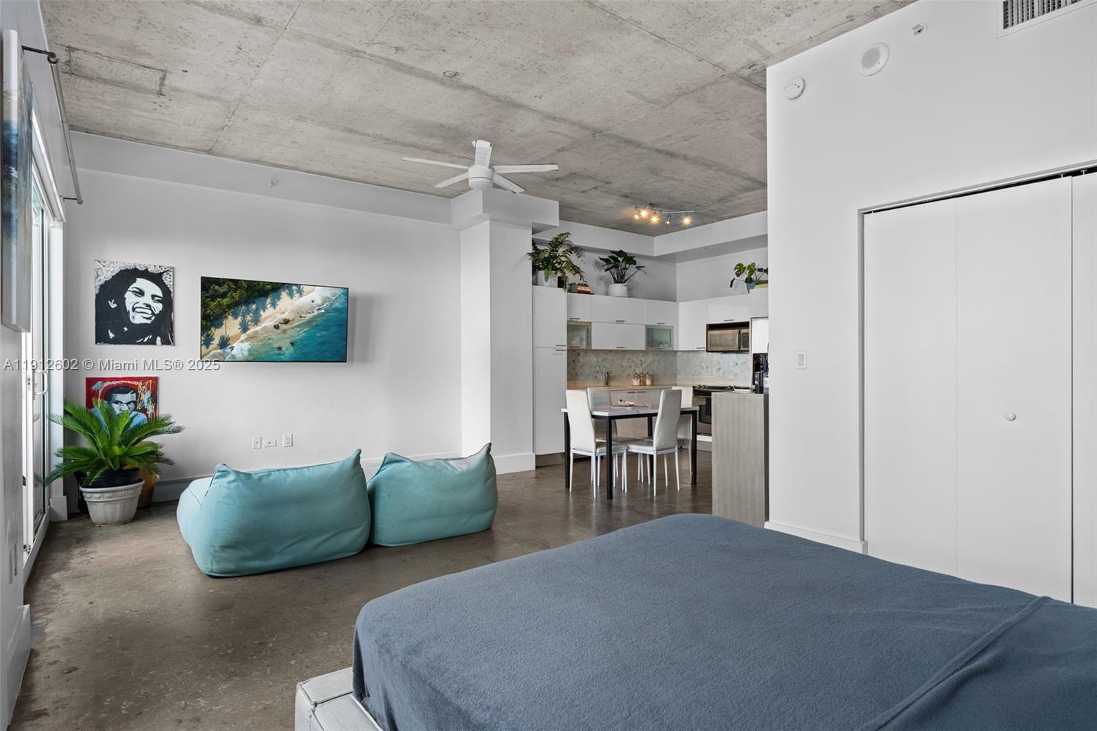 THE LOFT DOWNTOWN II COND - Residential