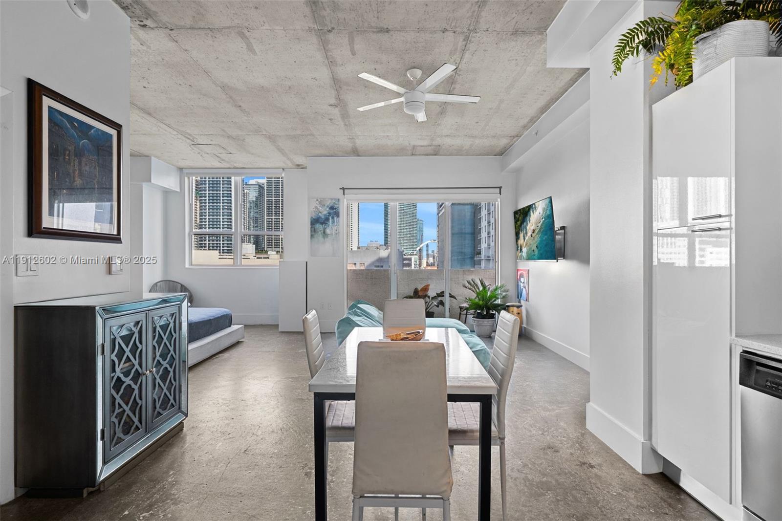 THE LOFT DOWNTOWN II COND - Residential