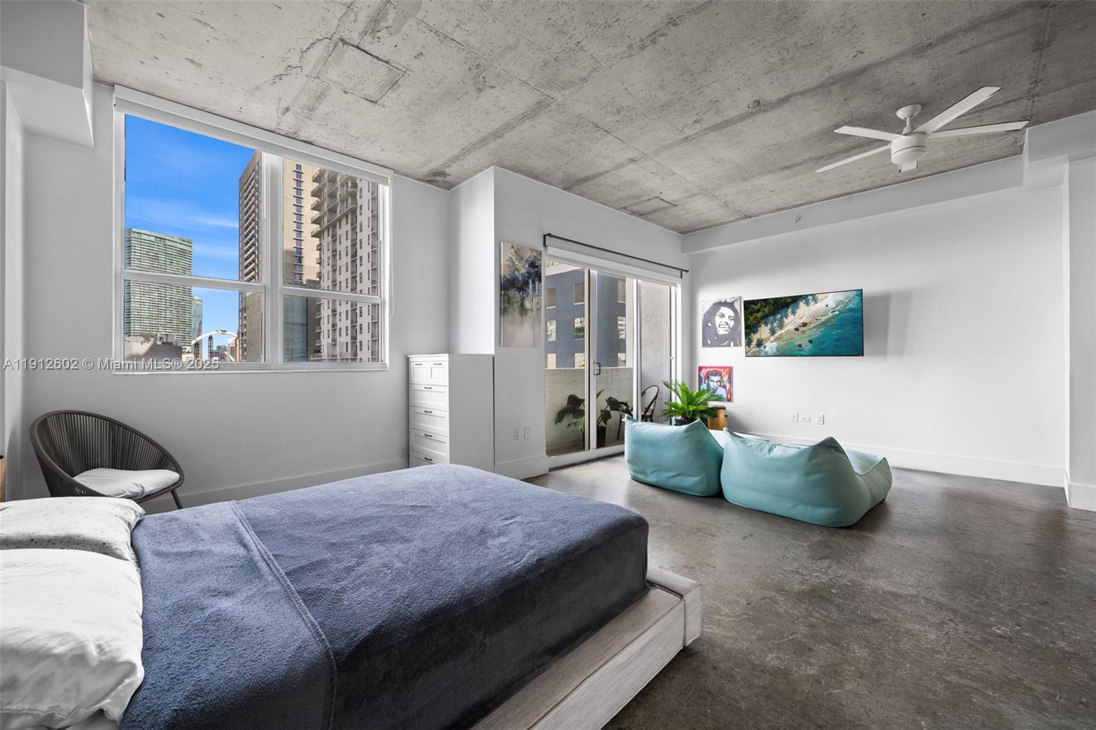 THE LOFT DOWNTOWN II COND - Residential