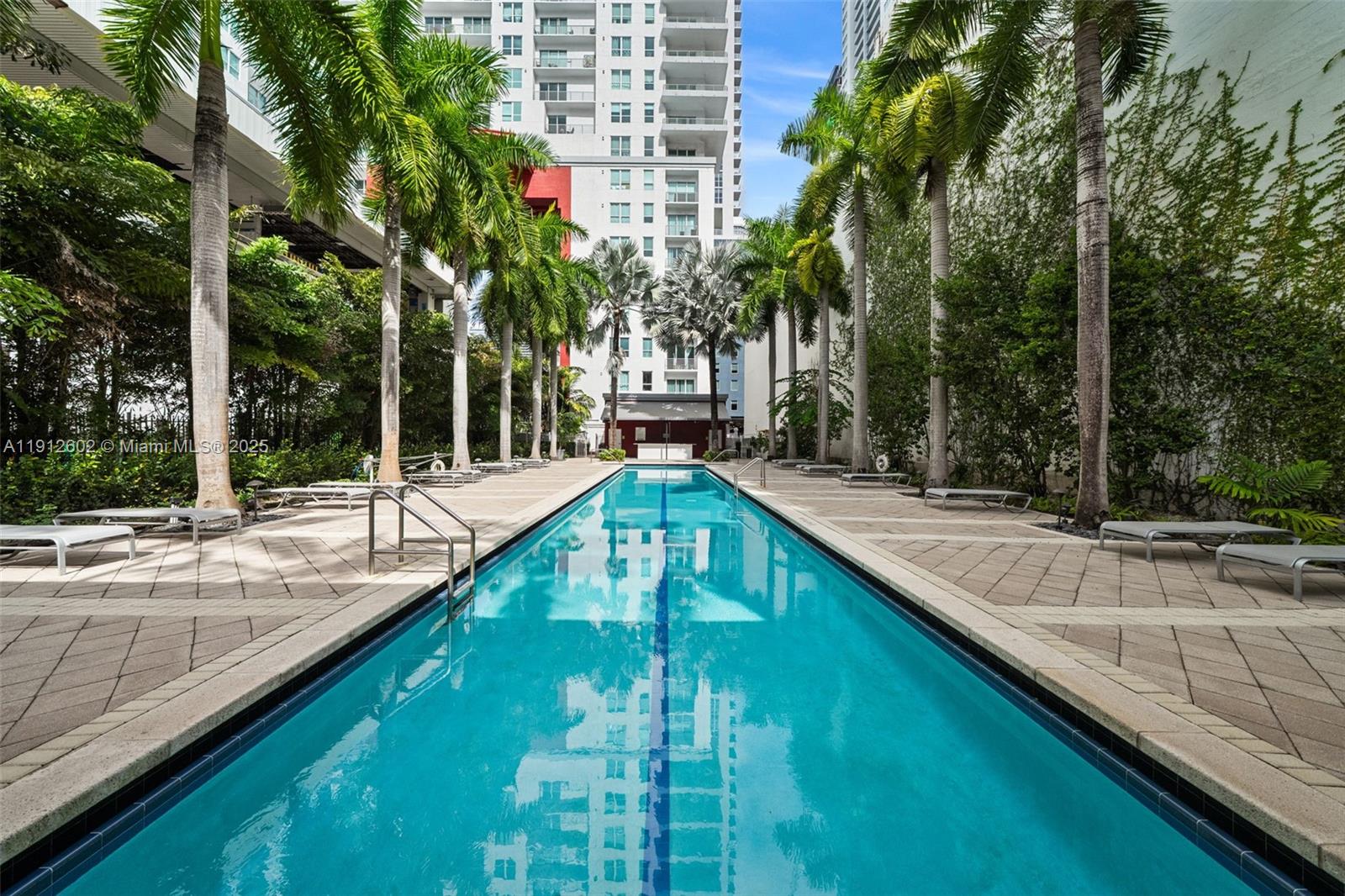 THE LOFT DOWNTOWN II COND - Residential