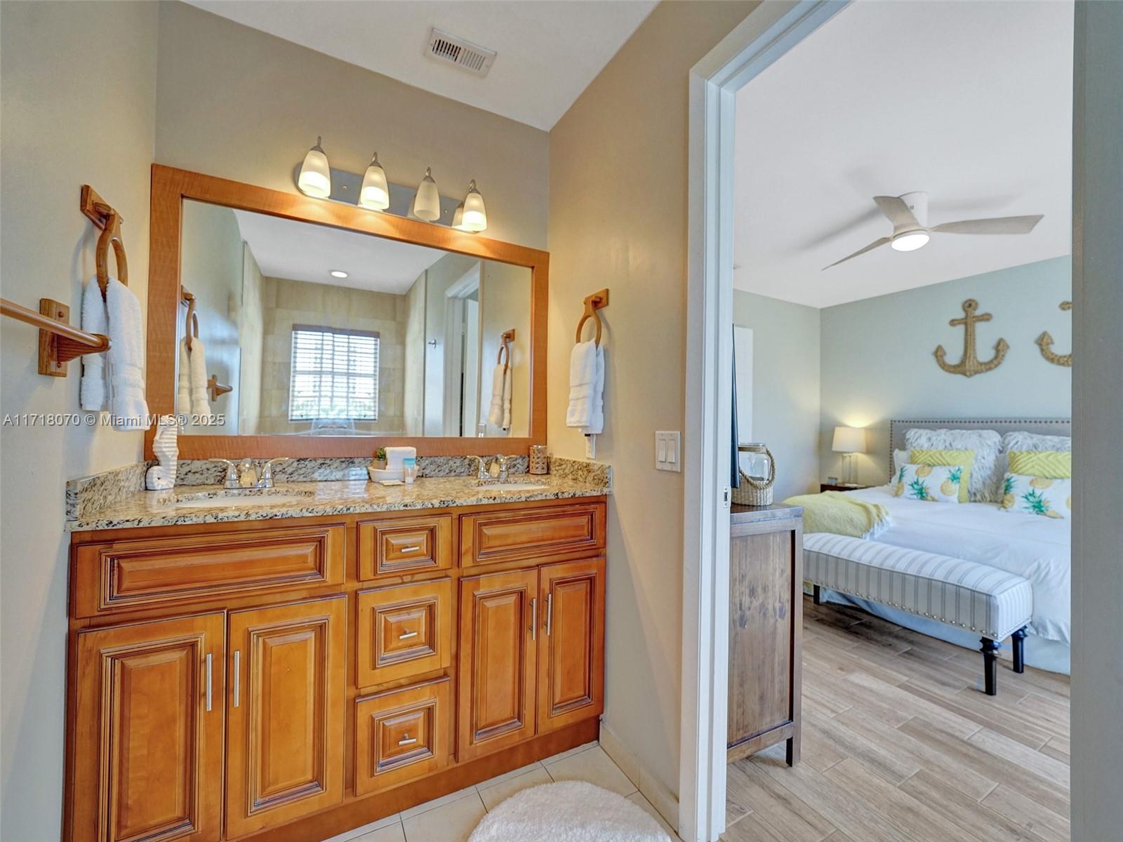 HOLLYWOOD BEACH - Residential Income