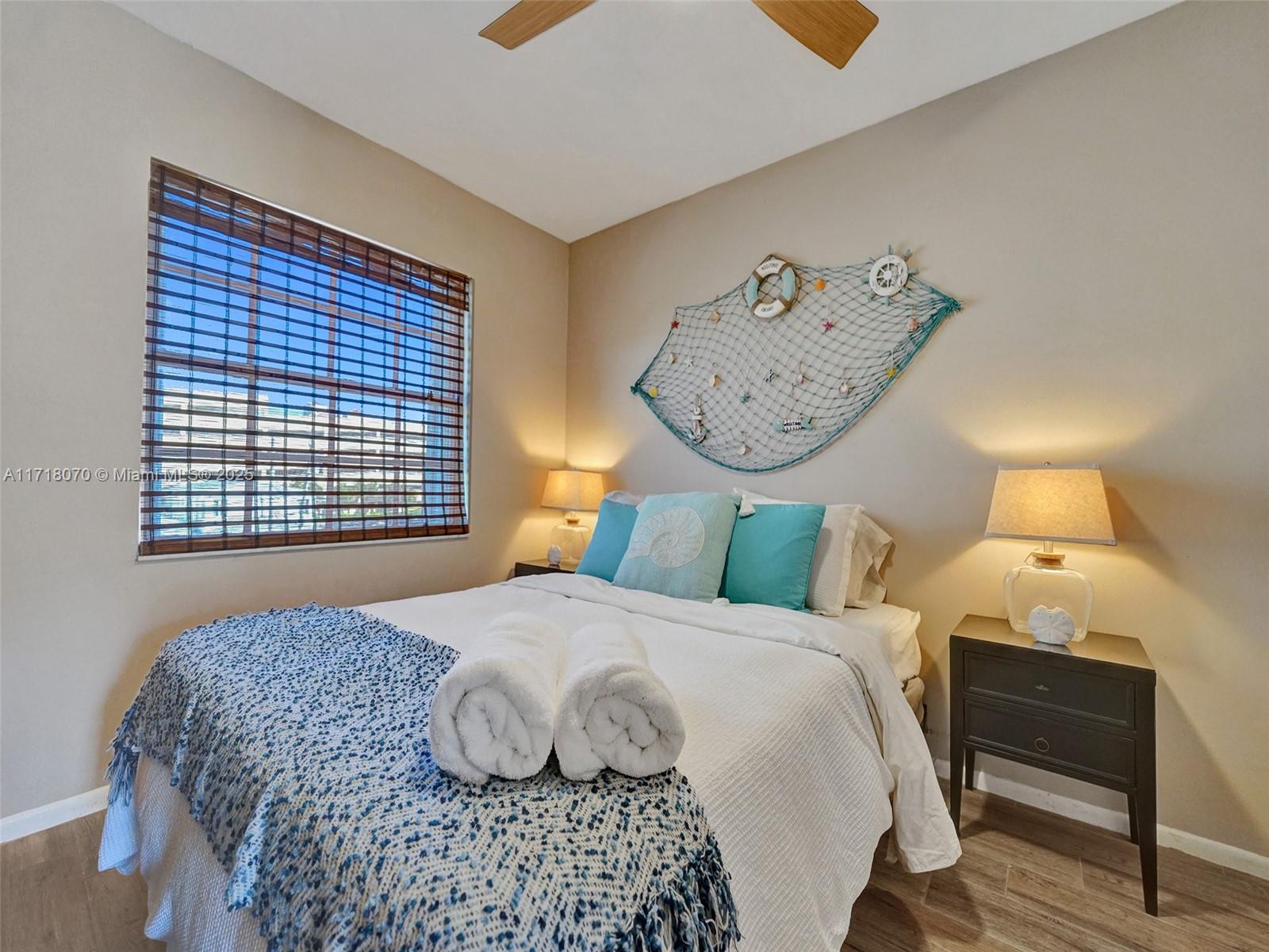 HOLLYWOOD BEACH - Residential Income