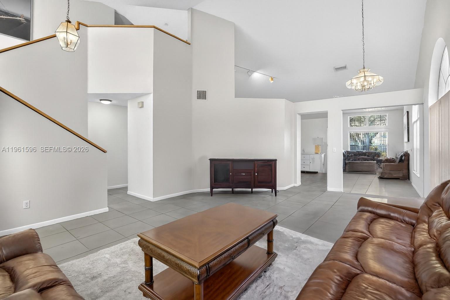 EMBASSY LAKES - Residential