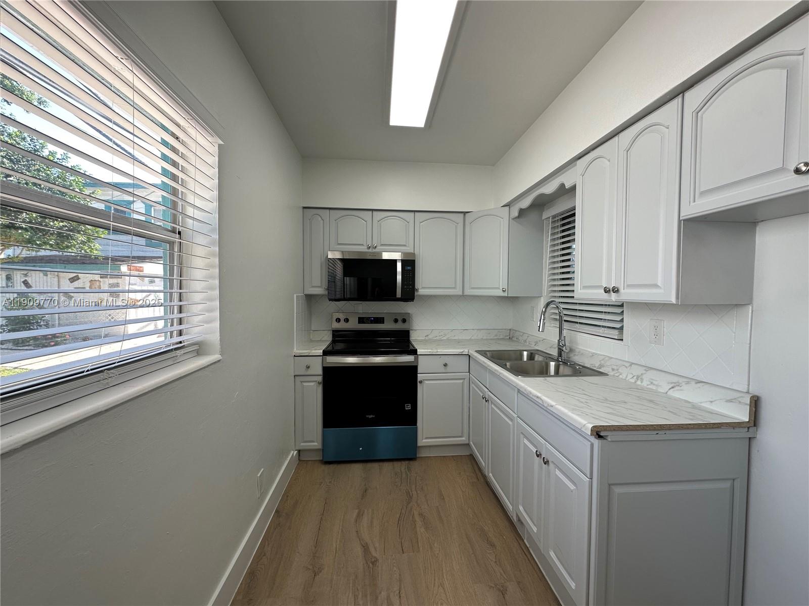 SILVER SHORES UNIT - Residential Lease