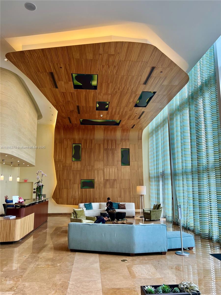 50 BISCAYNE CONDO - Residential Lease