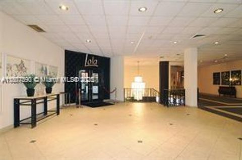 5555 Collins Ave 14U Miami Beach FL 33140