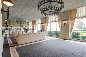 5555 Collins Ave 14U