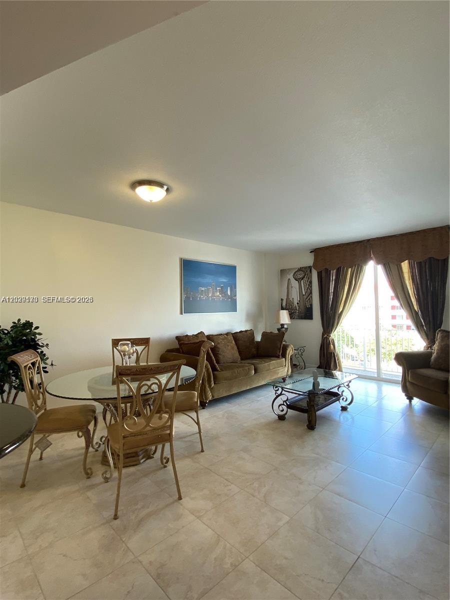 DOWNTOWN DADELAND CONDO N - Residential
