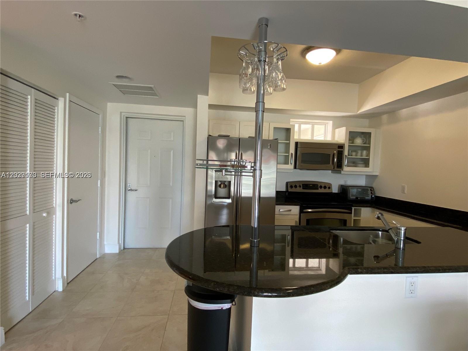 DOWNTOWN DADELAND CONDO N - Residential