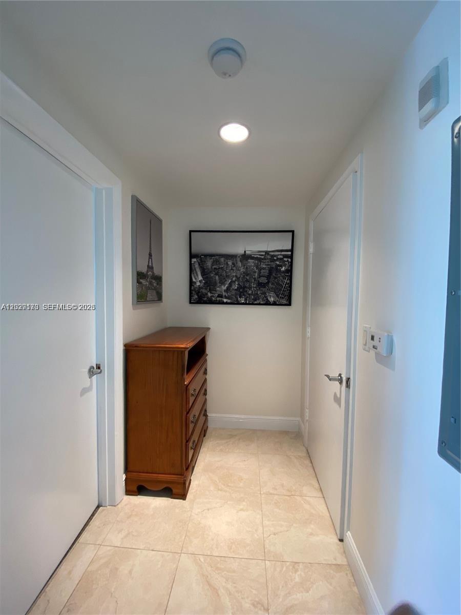 DOWNTOWN DADELAND CONDO N - Residential