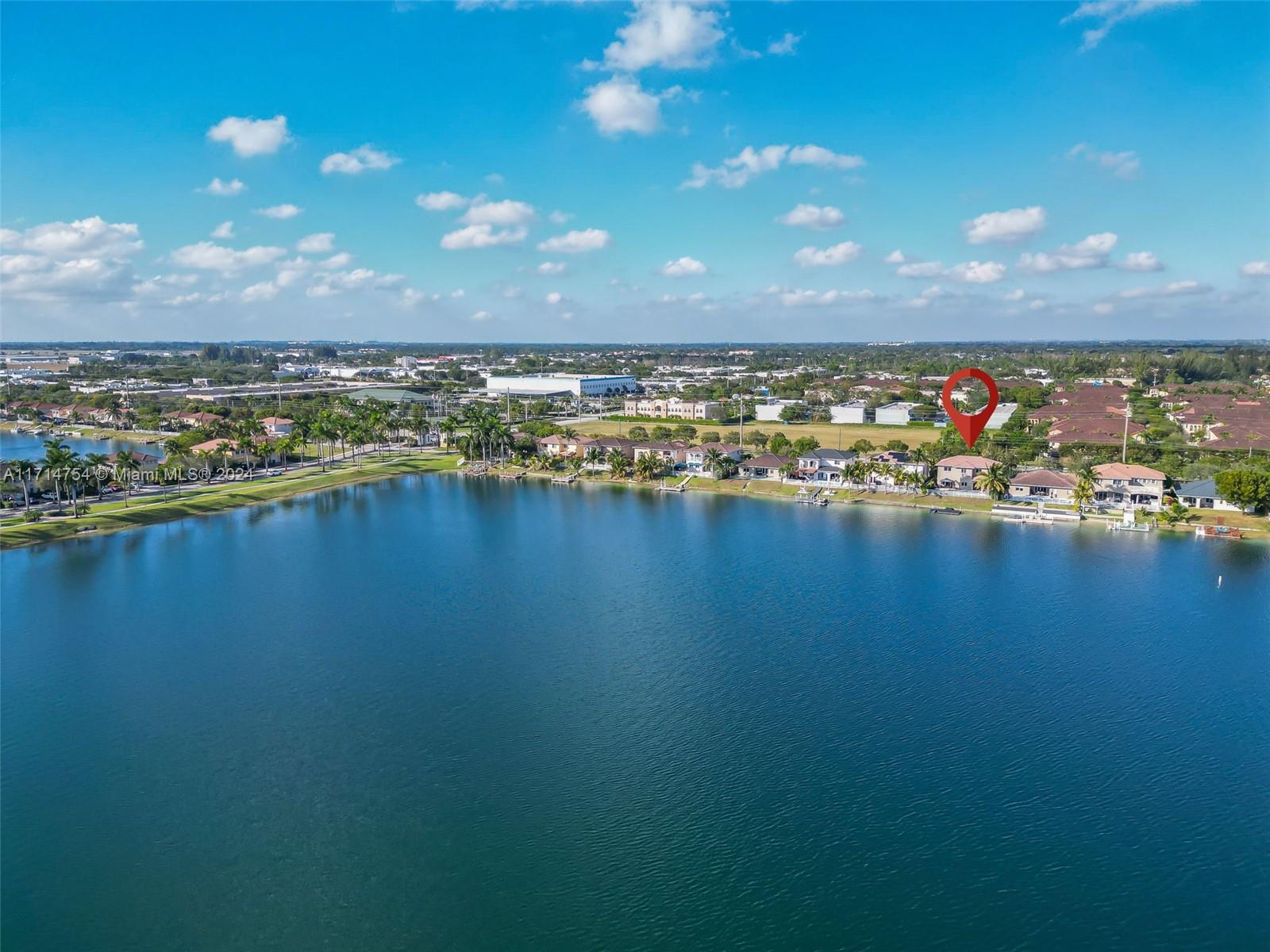 TWIN LAKE SHORES EAST - Residential