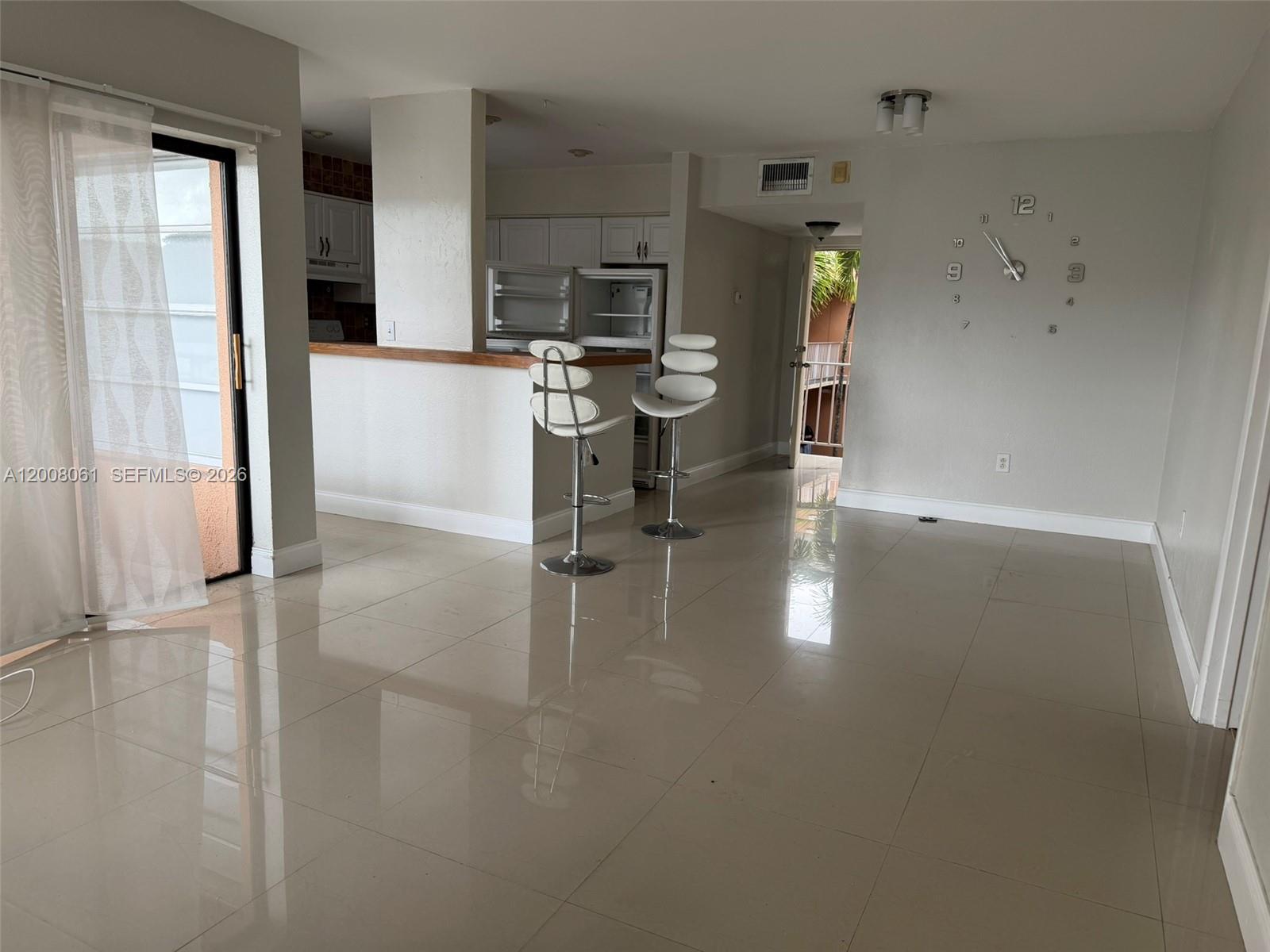 LAKEVIEW GARDENS AT MIAMI - Residential