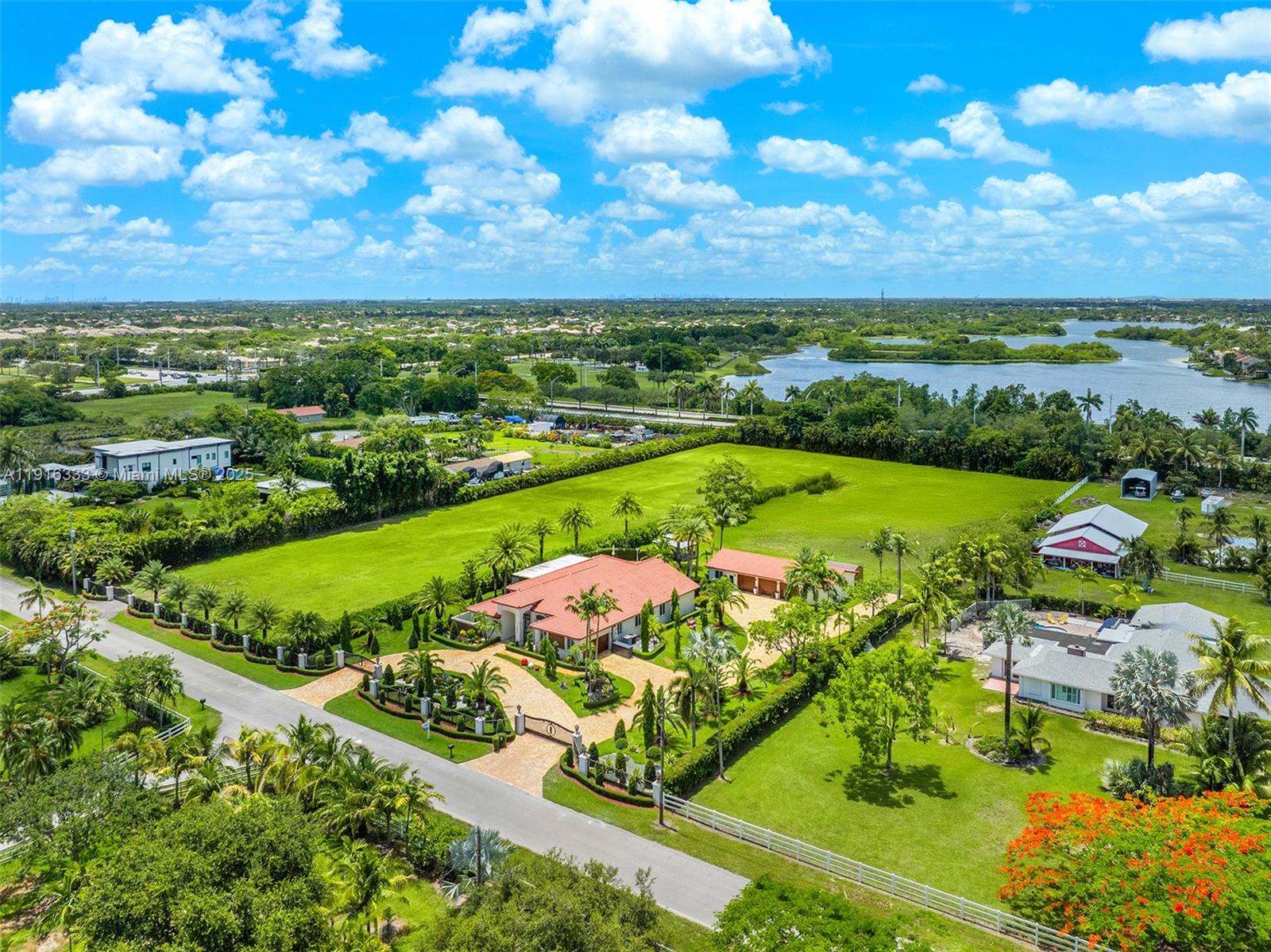 CHAMBERS SUB SE1/4 - Residential