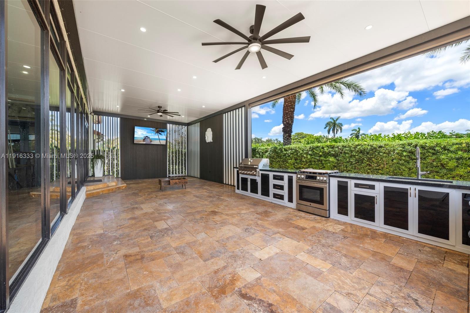 CHAMBERS SUB SE1/4 - Residential