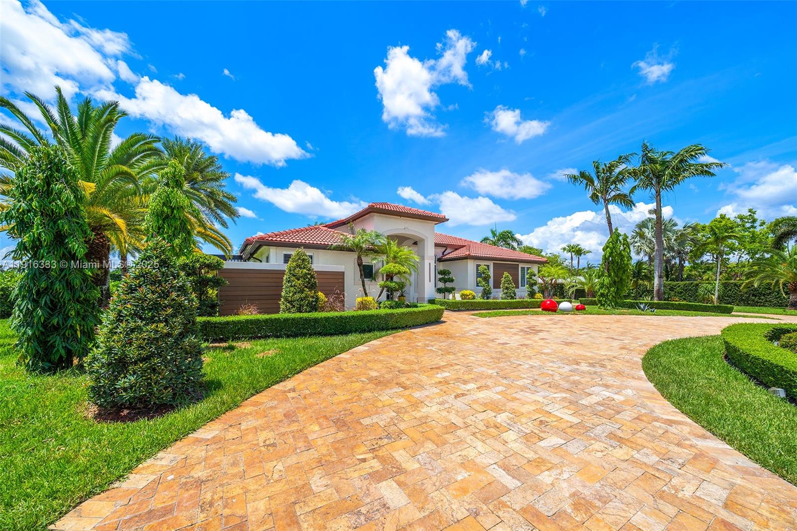 CHAMBERS SUB SE1/4 - Residential