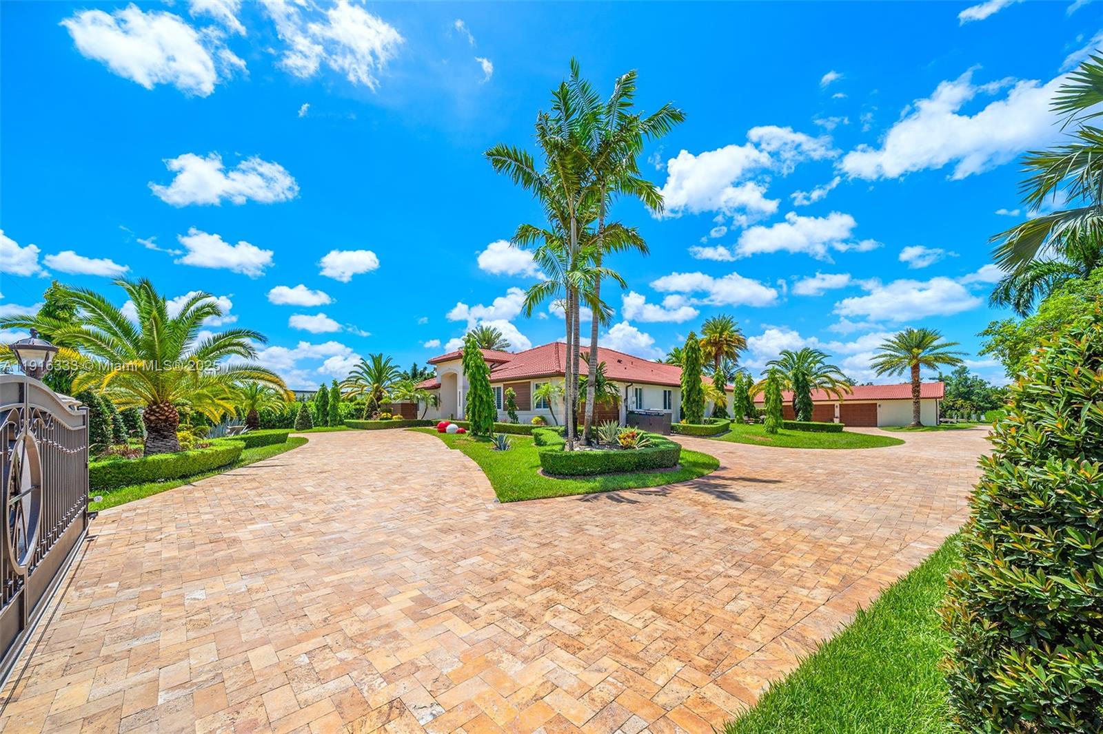 CHAMBERS SUB SE1/4 - Residential