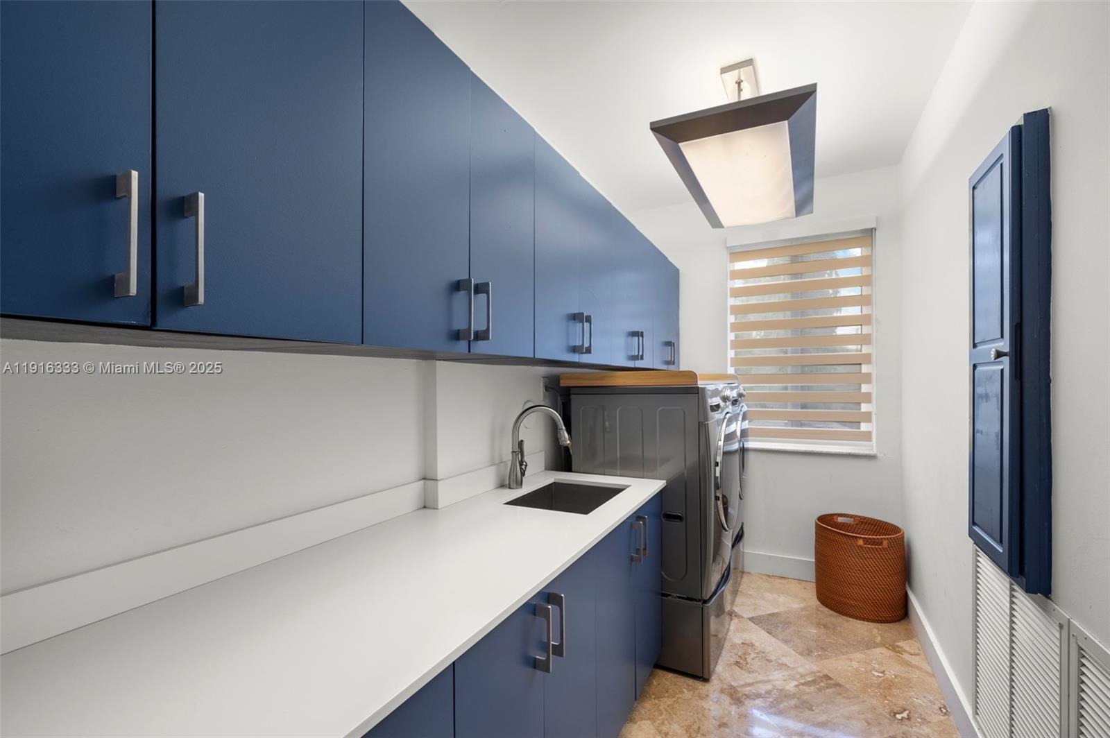 CHAMBERS SUB SE1/4 - Residential