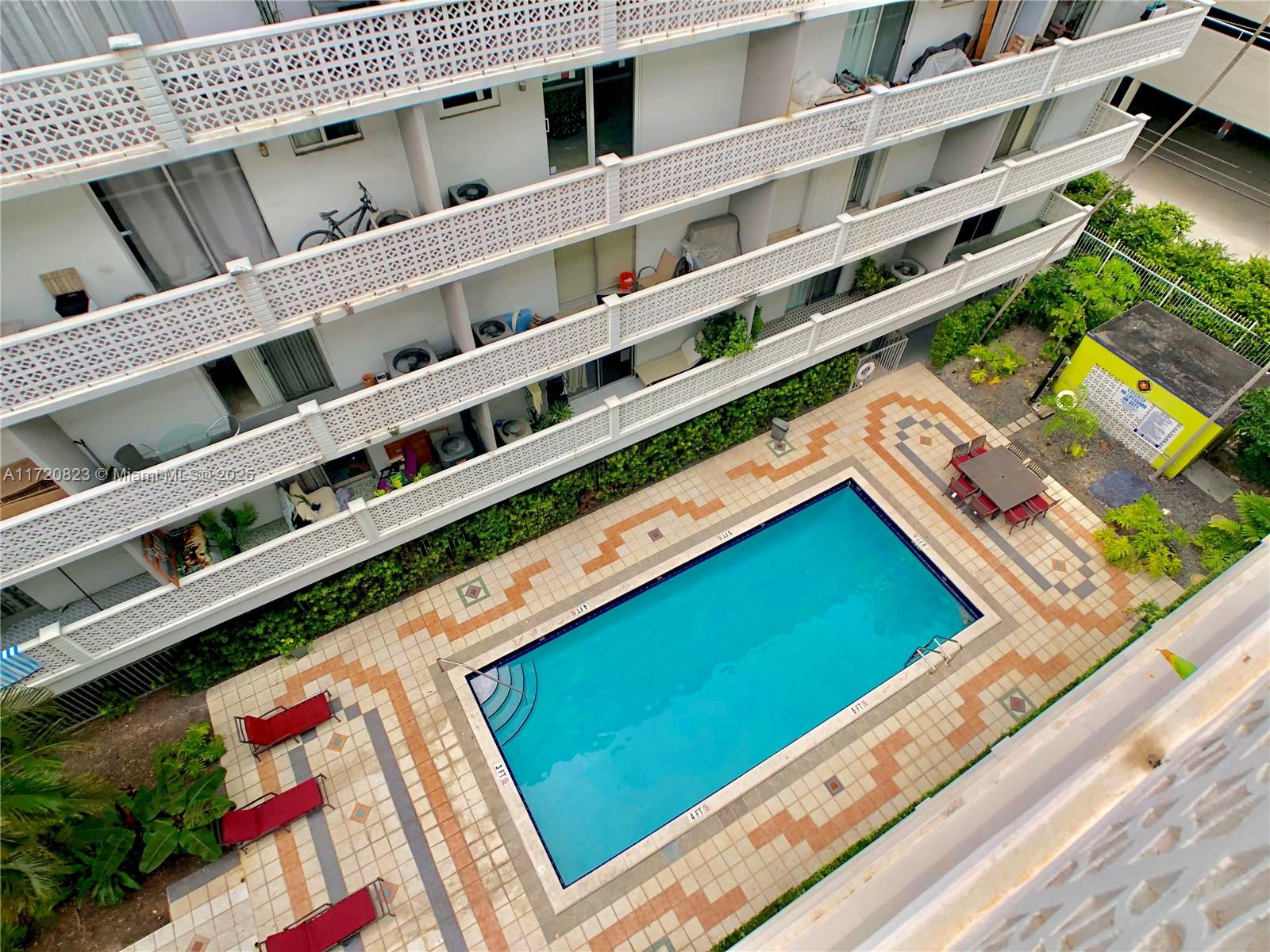 TWIN TOWERS CONDO - Residential