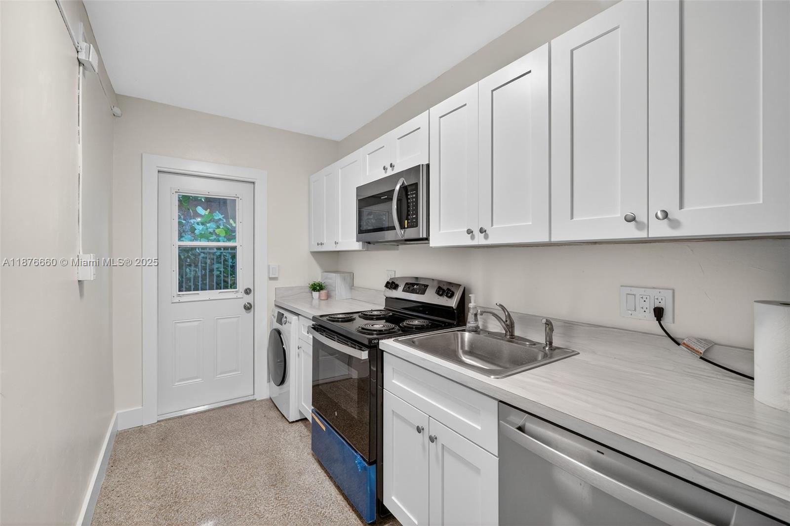 GOLDEN SHORES CONDO - Residential Lease