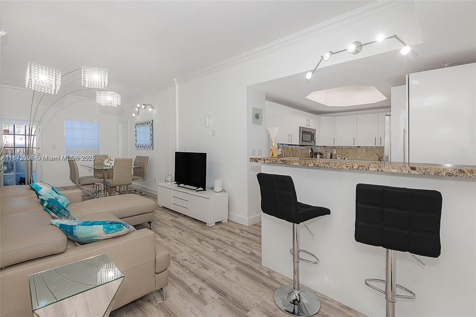 POINCIANA LAKES VILLAS CO - Residential Lease