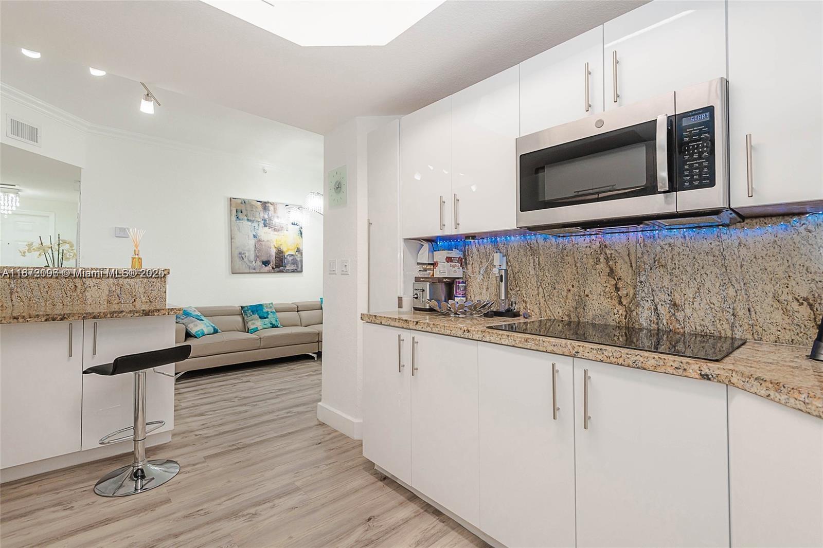 POINCIANA LAKES VILLAS CO - Residential Lease