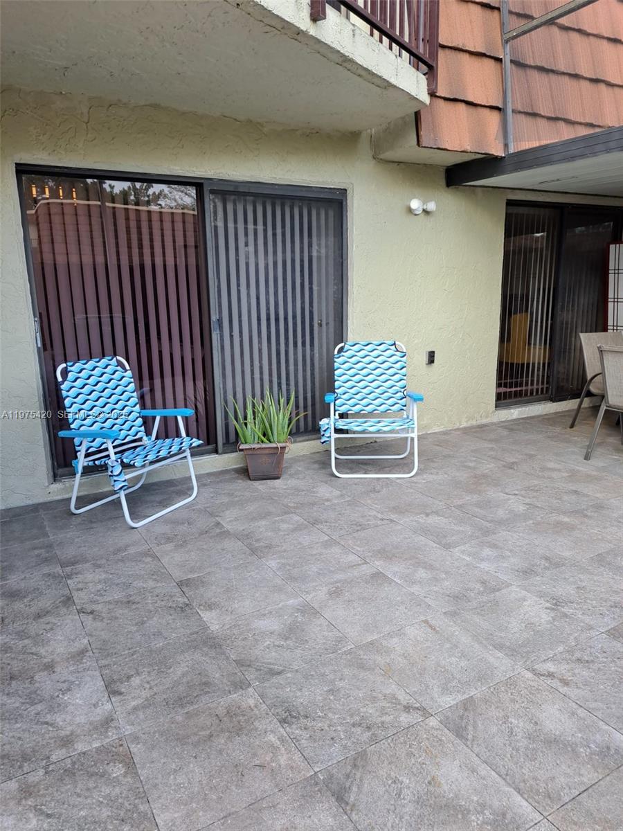 C H E ACRES - Residential