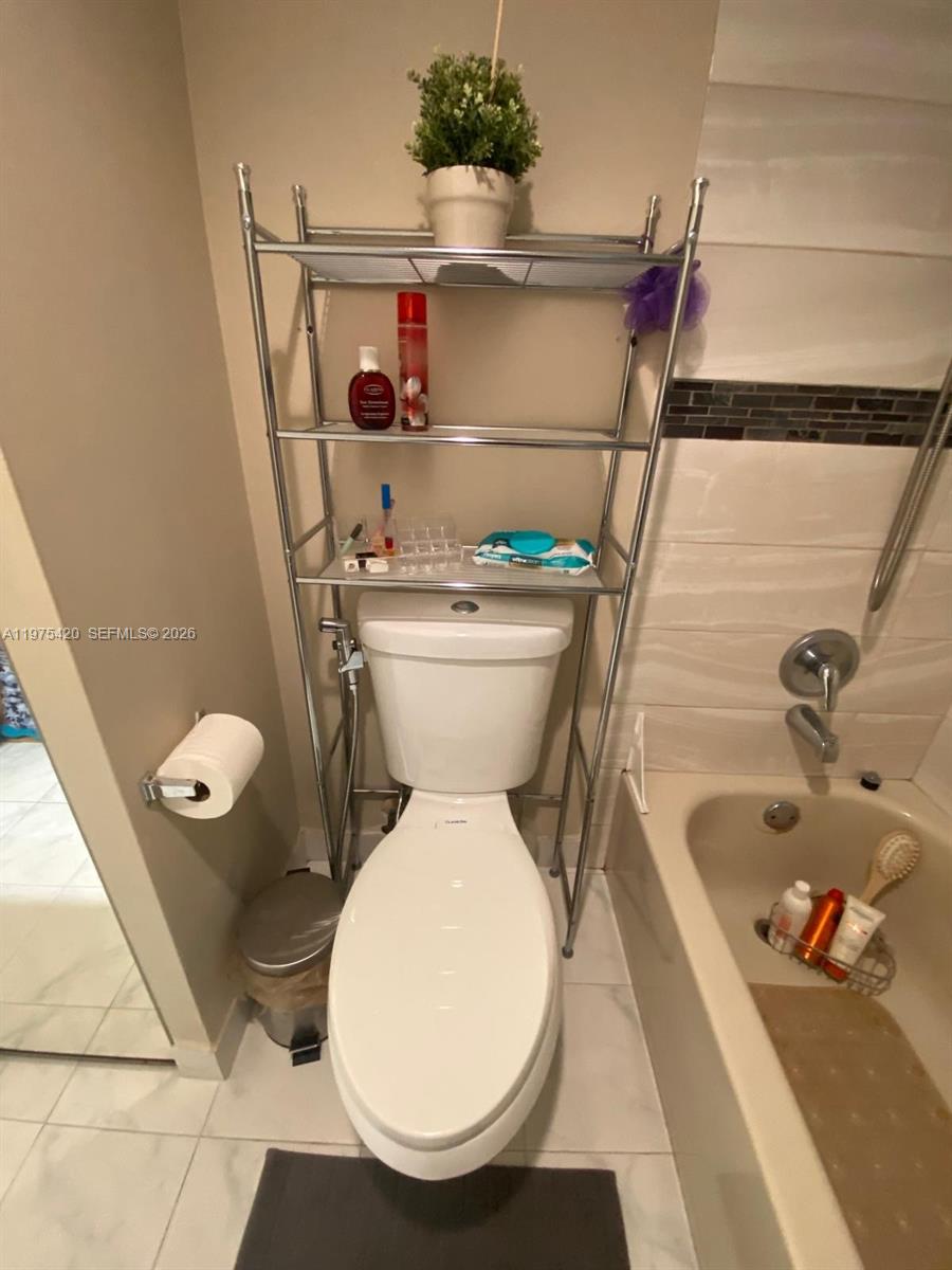 C H E ACRES - Residential