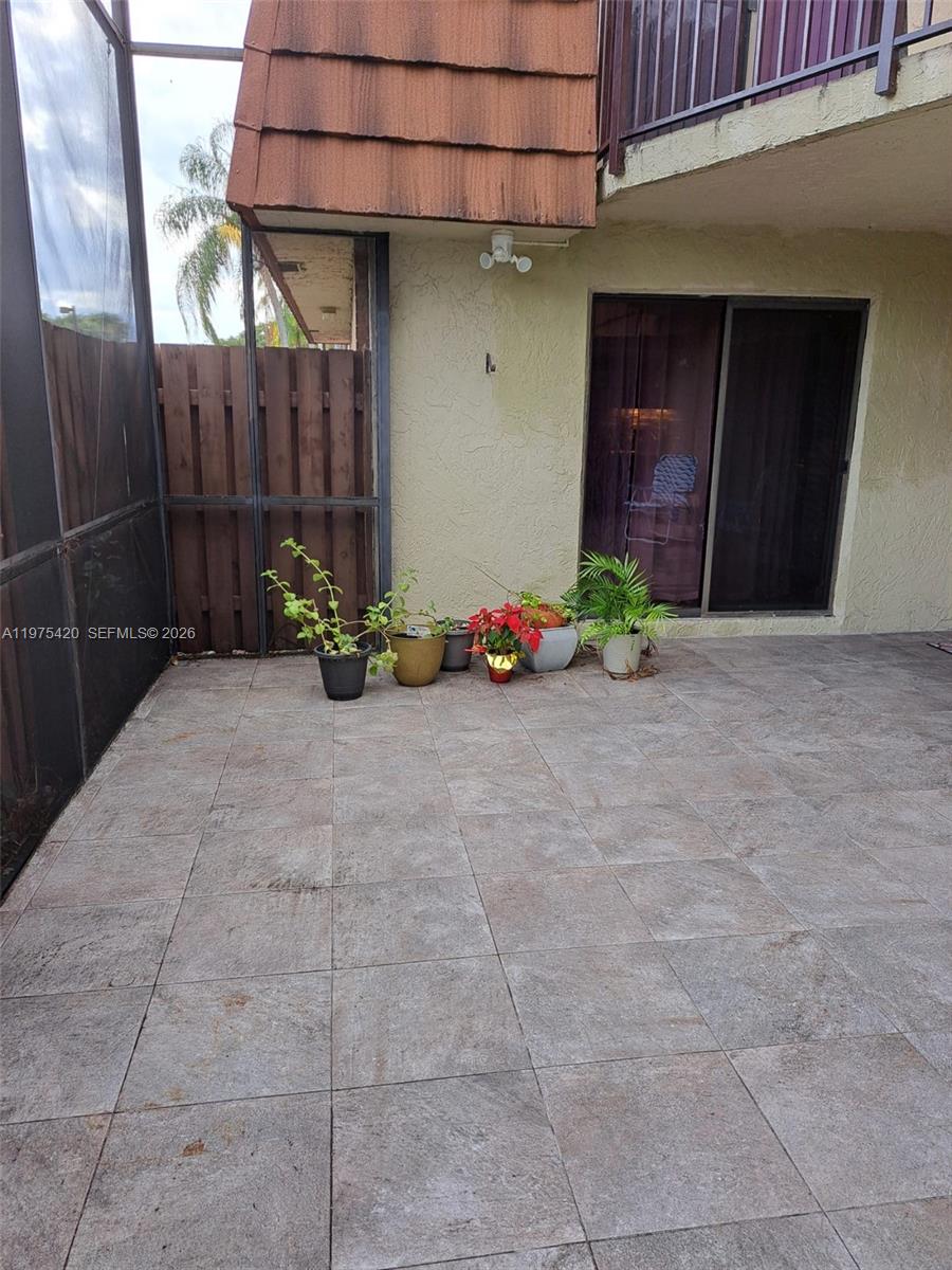 C H E ACRES - Residential