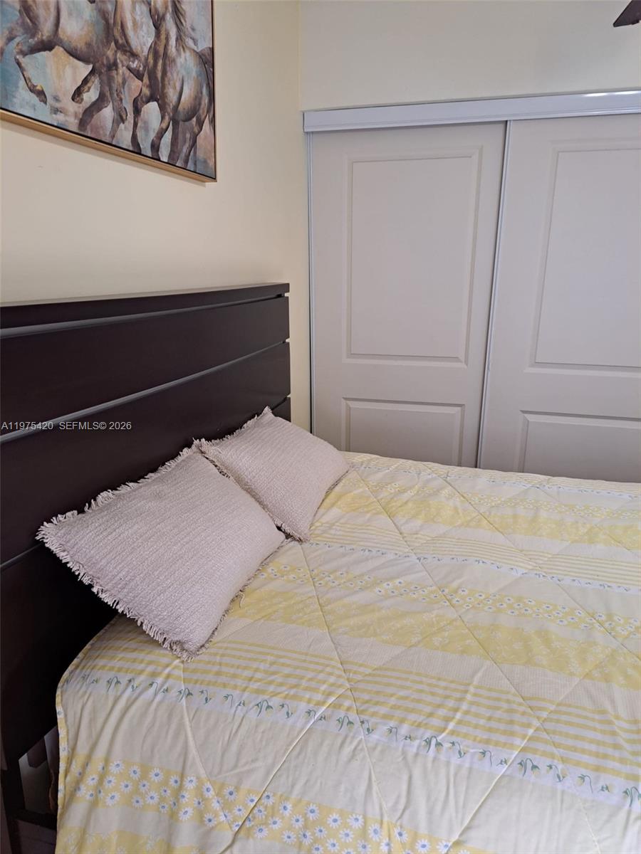 C H E ACRES - Residential