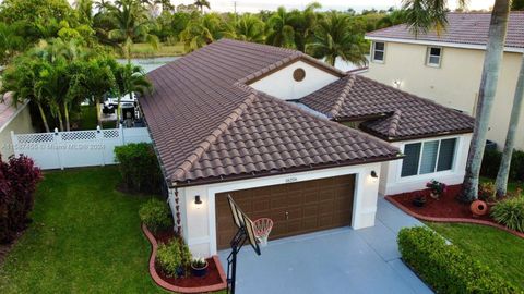 Single Family Residence in Miramar FL 18226 29th St St.jpg