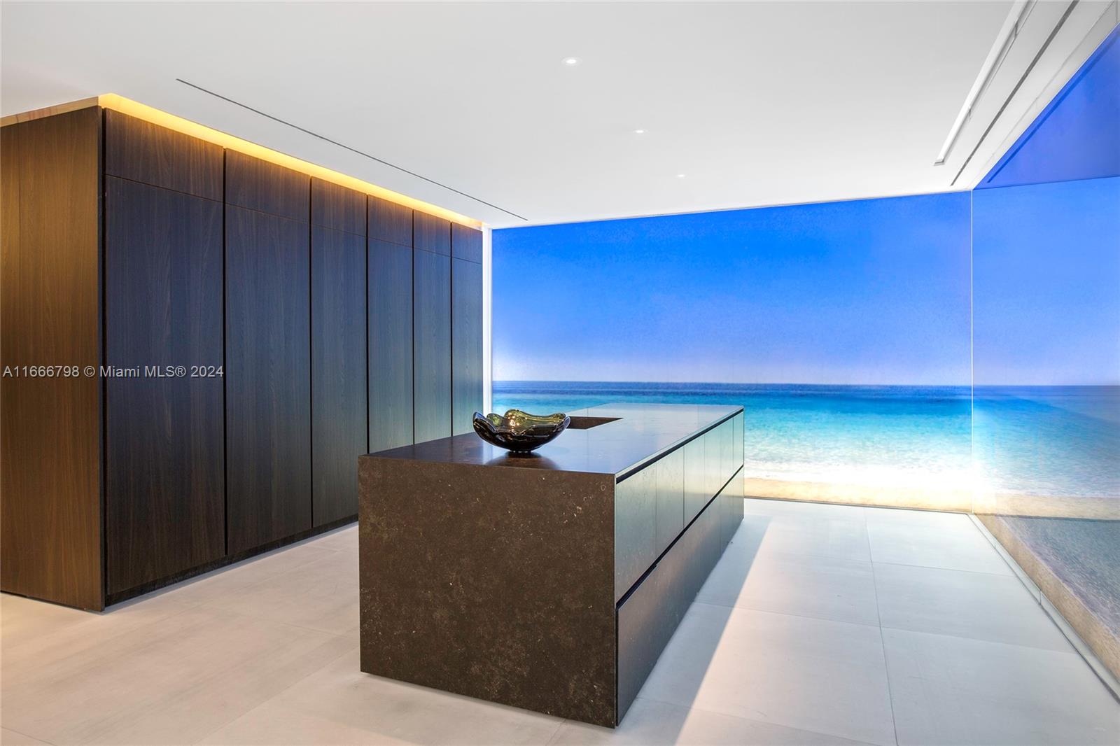 2000 Ocean - Residential