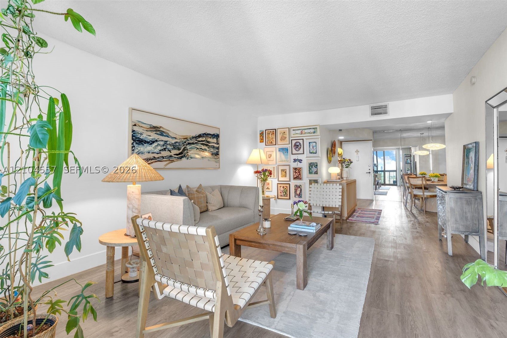 View photos, virtual tours, details... 2333 Brickell Ave 1808