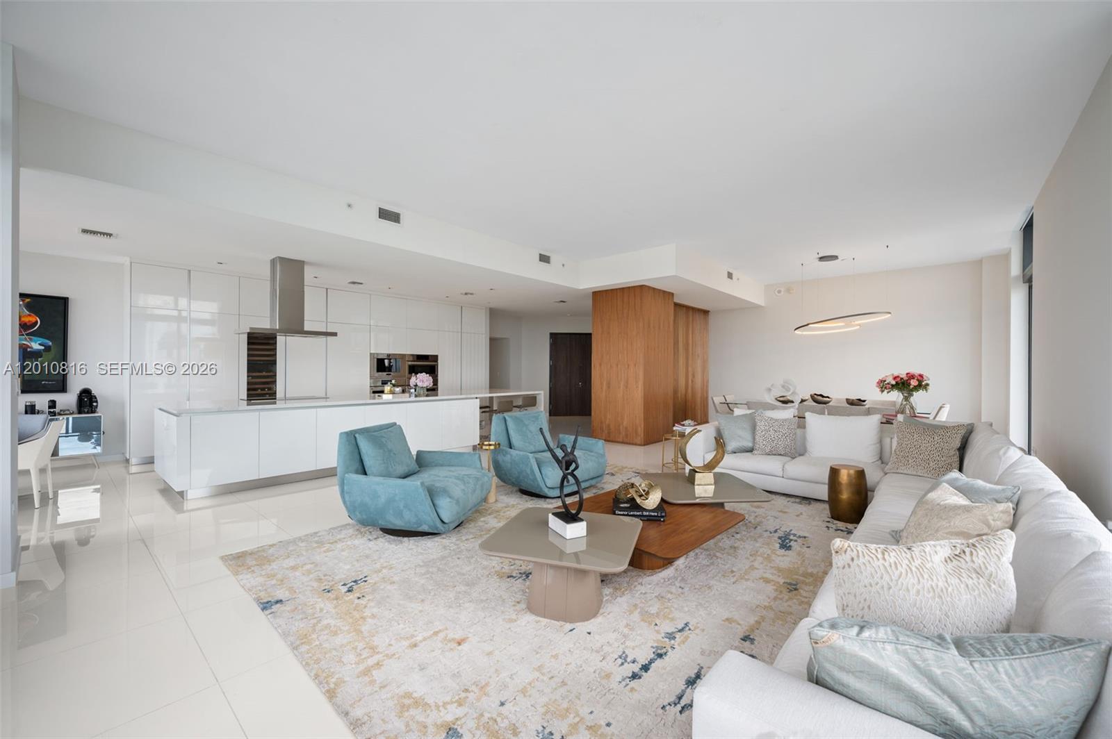 RISE CONDO - Residential