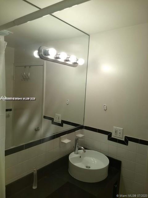 DORANN CONDO - Residential Lease