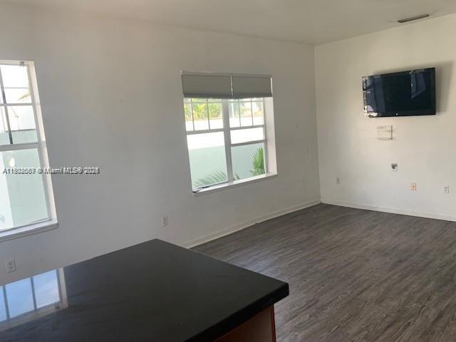 DORANN CONDO - Residential Lease