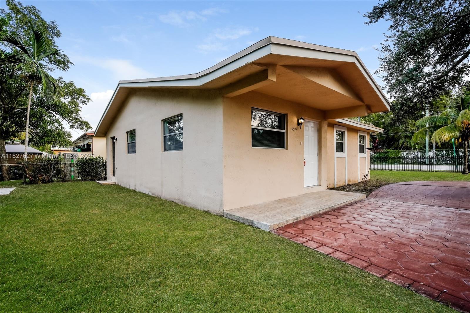 Beautiful home offers 3 bedroom and 2 bathroom with tile type flooring. This home offers a spacious kitchen, updated bathrooms and is located in a beautiful location. The living room is stunning and has tons of natural lighting. The beautiful patio offers plenty of open space for enjoying gorgeous days outdoors. The private fenced in backyard is perfect for pets or for enjoying gorgeous days outdoors. This home won't last long. Apply today!
NOTE: Resident is responsible for installing their own washer & dryer. Move in dates are tentative and subject to change. All our homes convey in safe, clean & fully functional conditions. Prices and availability are subject to change at any time.