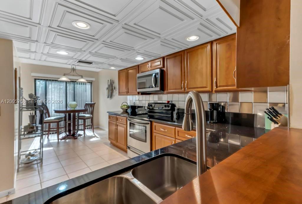 4155 SW 85th Ave