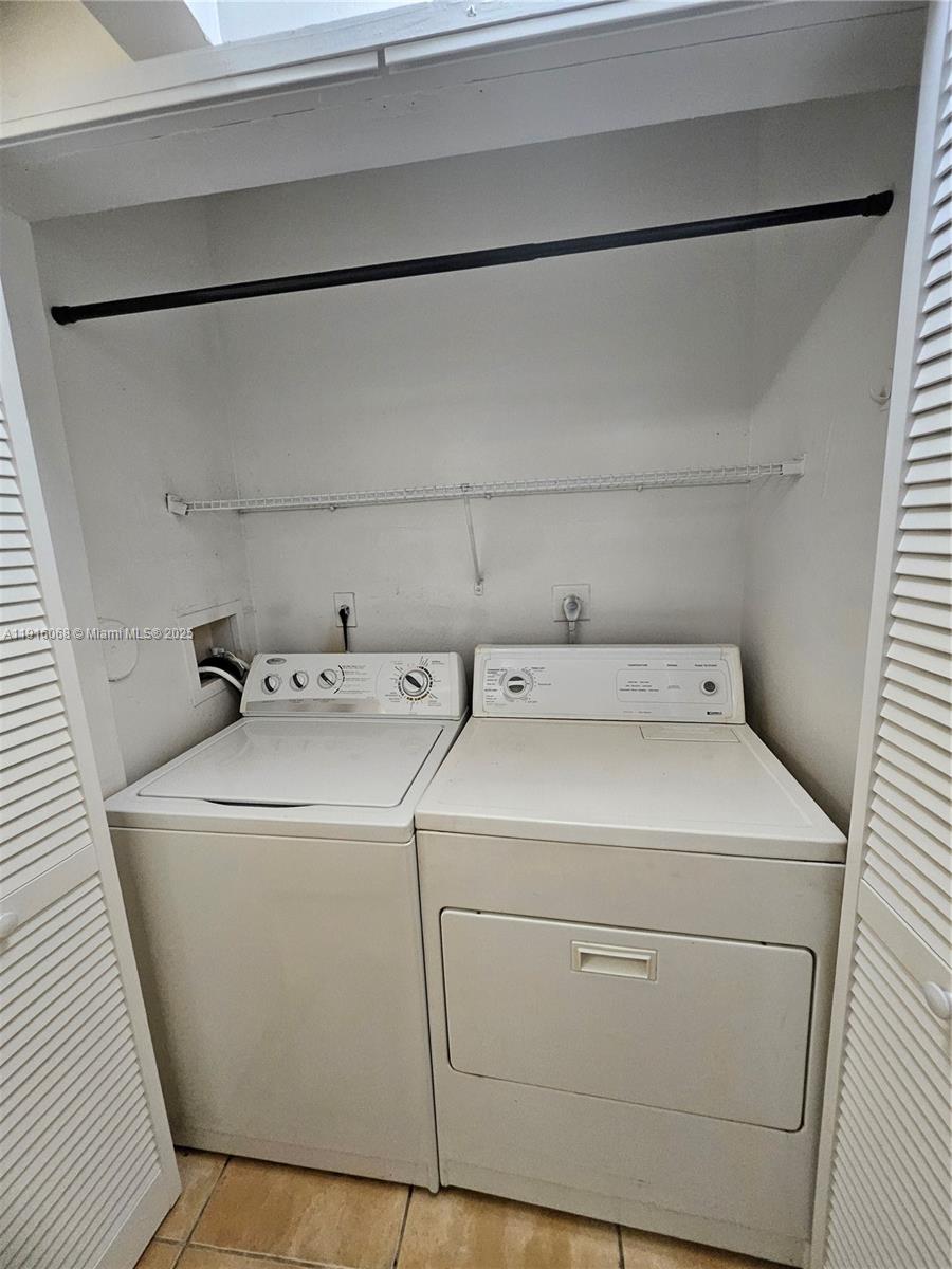 SPRING COVE CONDO - Residential Lease