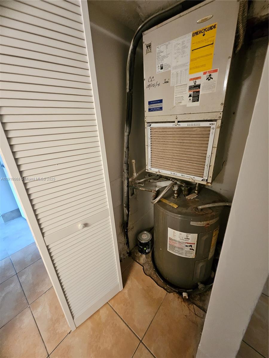 SPRING COVE CONDO - Residential Lease