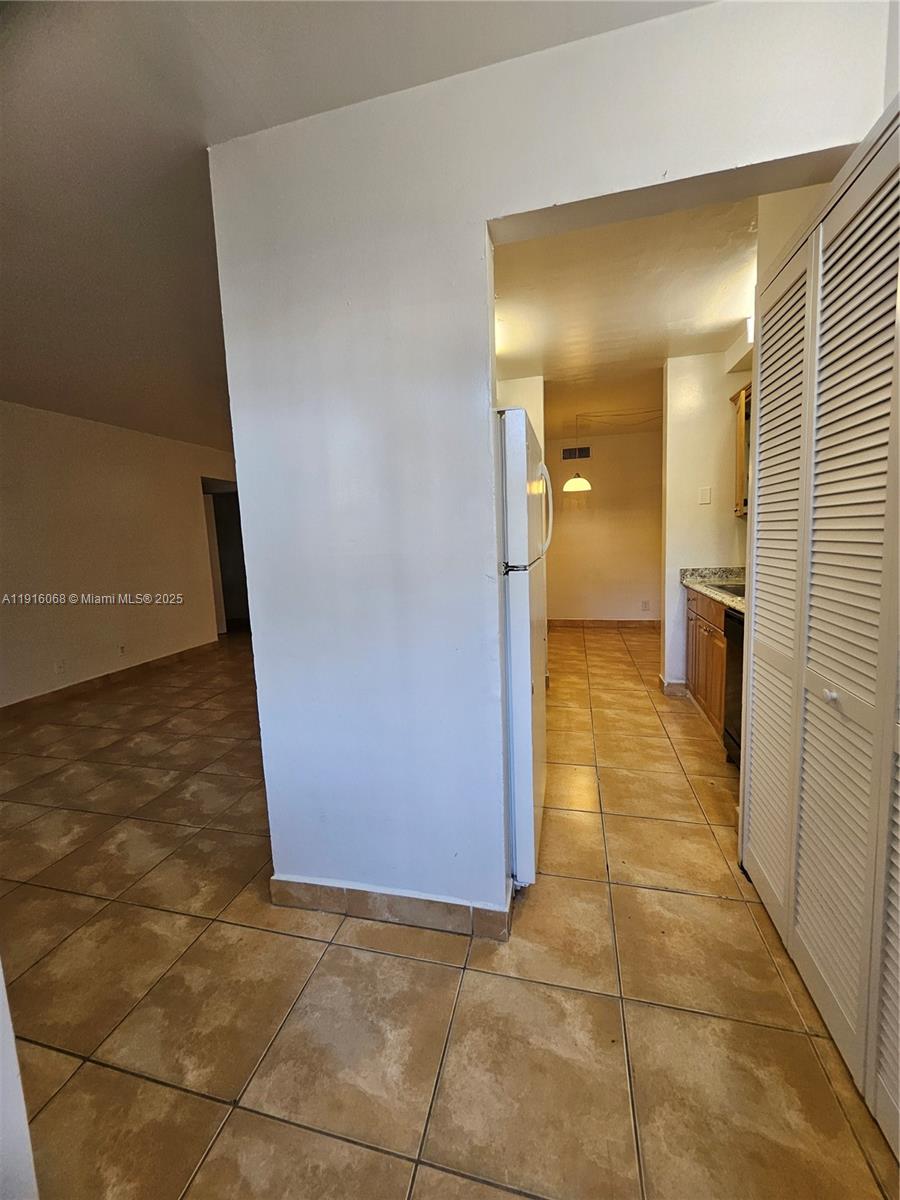 SPRING COVE CONDO - Residential Lease