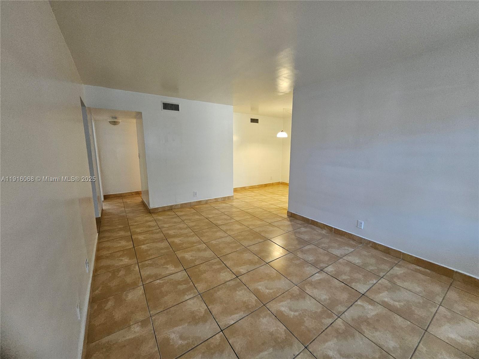 SPRING COVE CONDO - Residential Lease