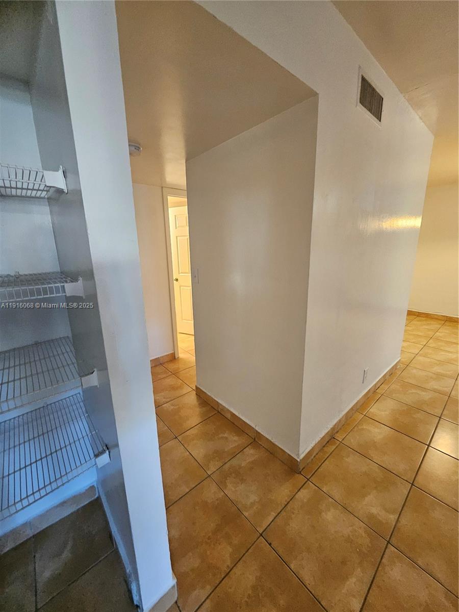 SPRING COVE CONDO - Residential Lease