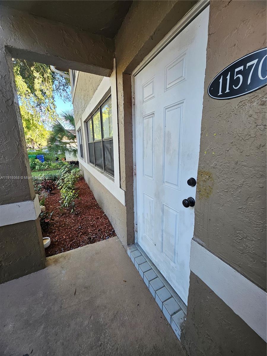 SPRING COVE CONDO - Residential Lease