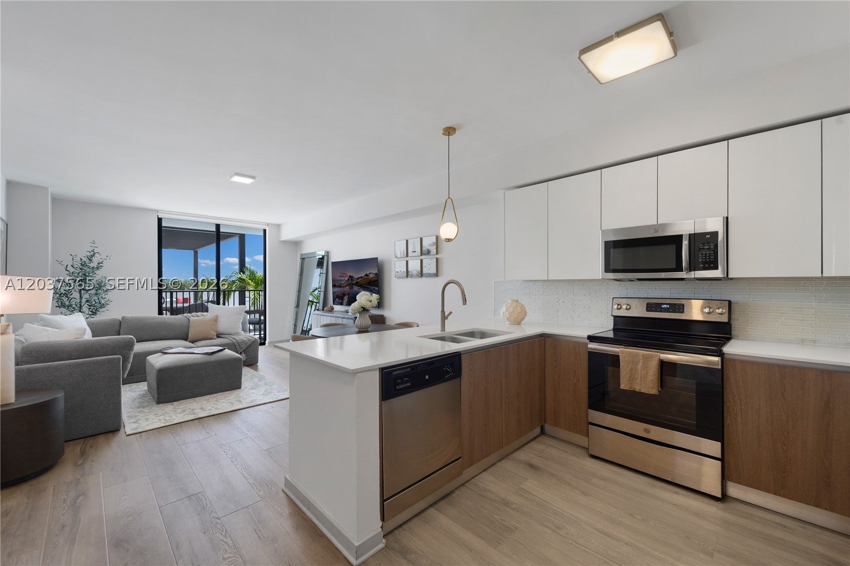 Photo 1 of 9 — 1501 SW 37th Ave 1307, Miami, FL 33145