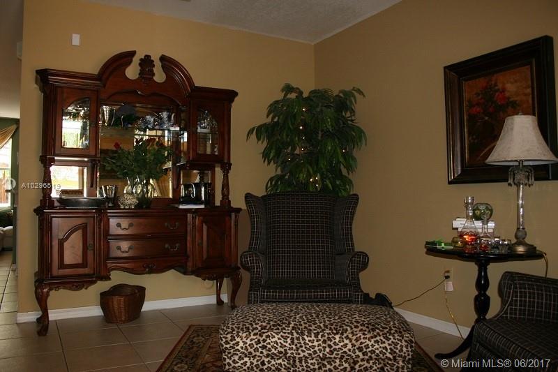 VILLA CASTILLO - Residential Lease