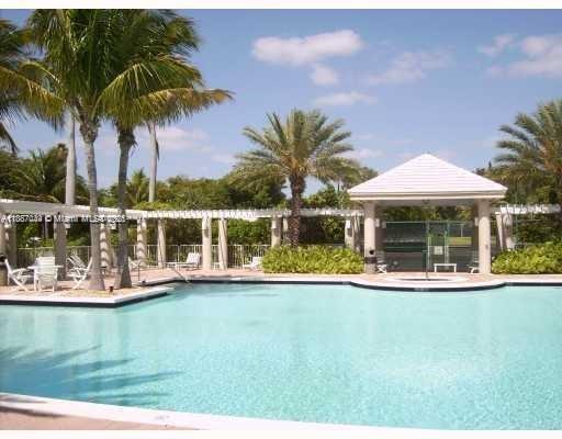 PALM BAY CONDOMINIUM - Residential