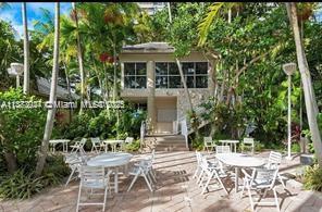 PALM BAY CONDOMINIUM - Residential