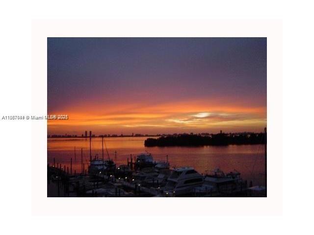 PALM BAY CONDOMINIUM - Residential