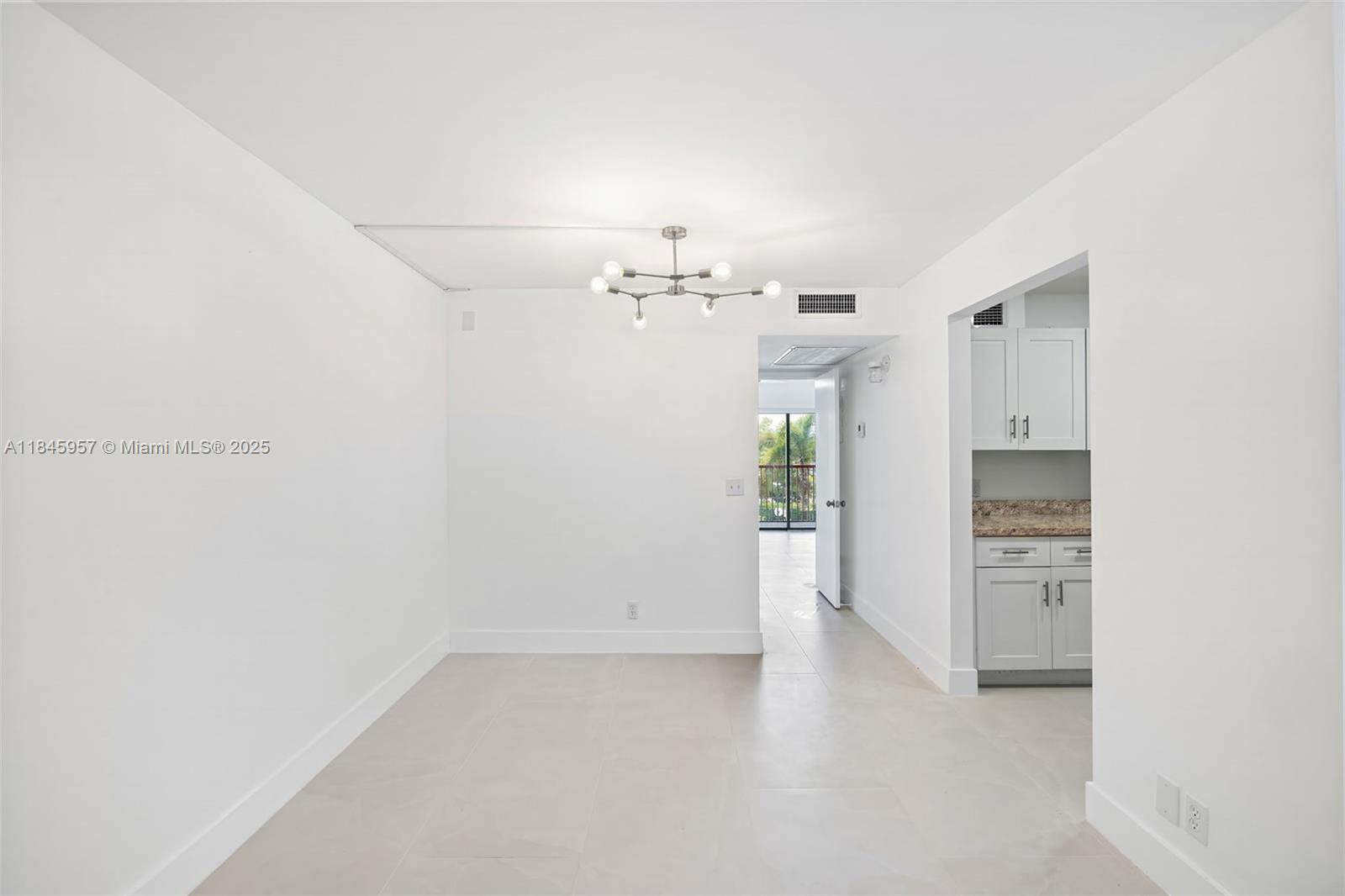 KINGSLEY AT CENTURY VILLA - Residential