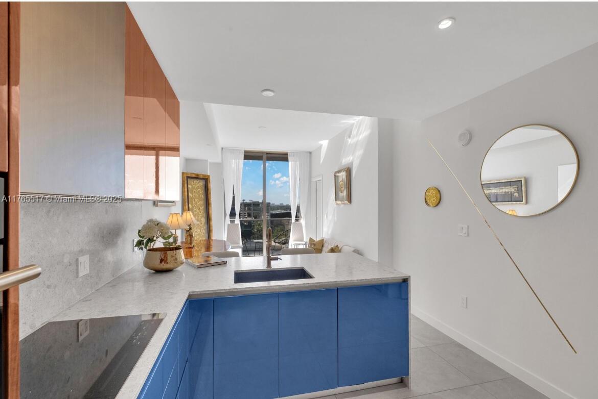 INT IN COMMON ELEMENTS - Residential